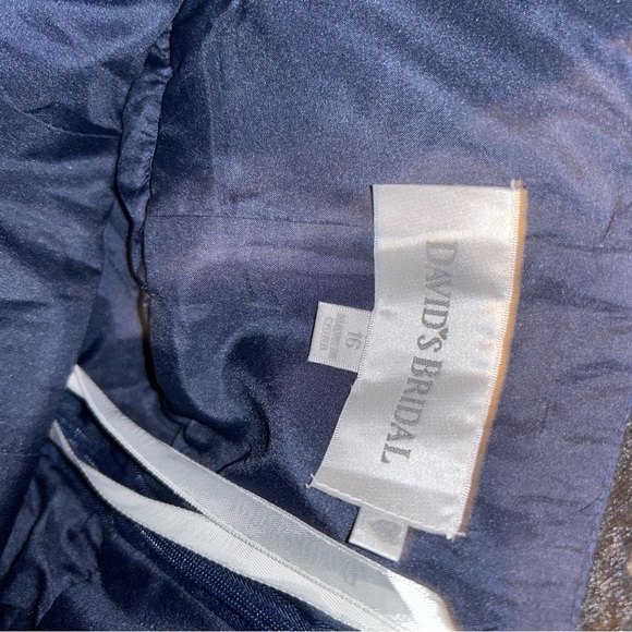 David’s bridal navy marine short strapless contrast corded lace dress size 16 - Picture 3 of 6